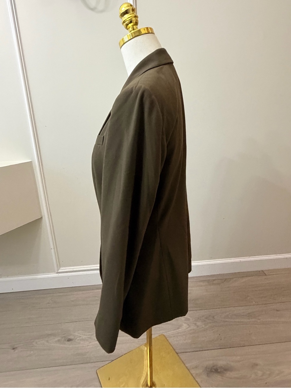 Jones New York Olive Suit Blazer with Notched Lapel - Picture 4 of 9